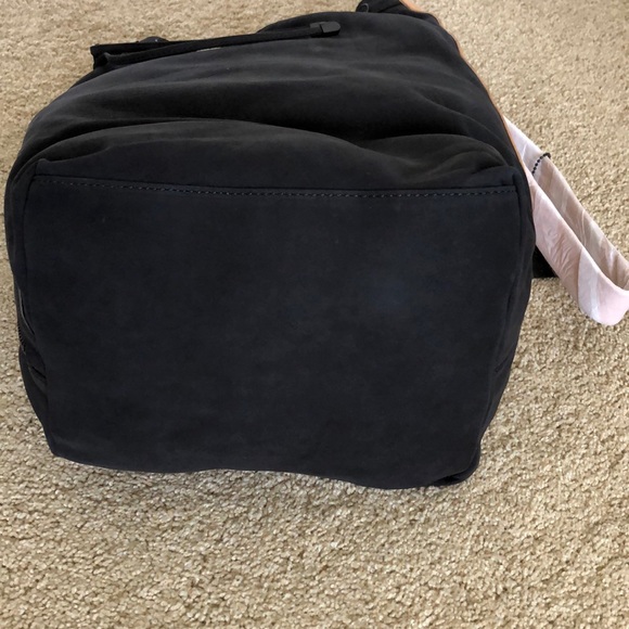 L.A.M.B Suede and Leather ELKE Bucket Bag Black - Picture 7 of 8